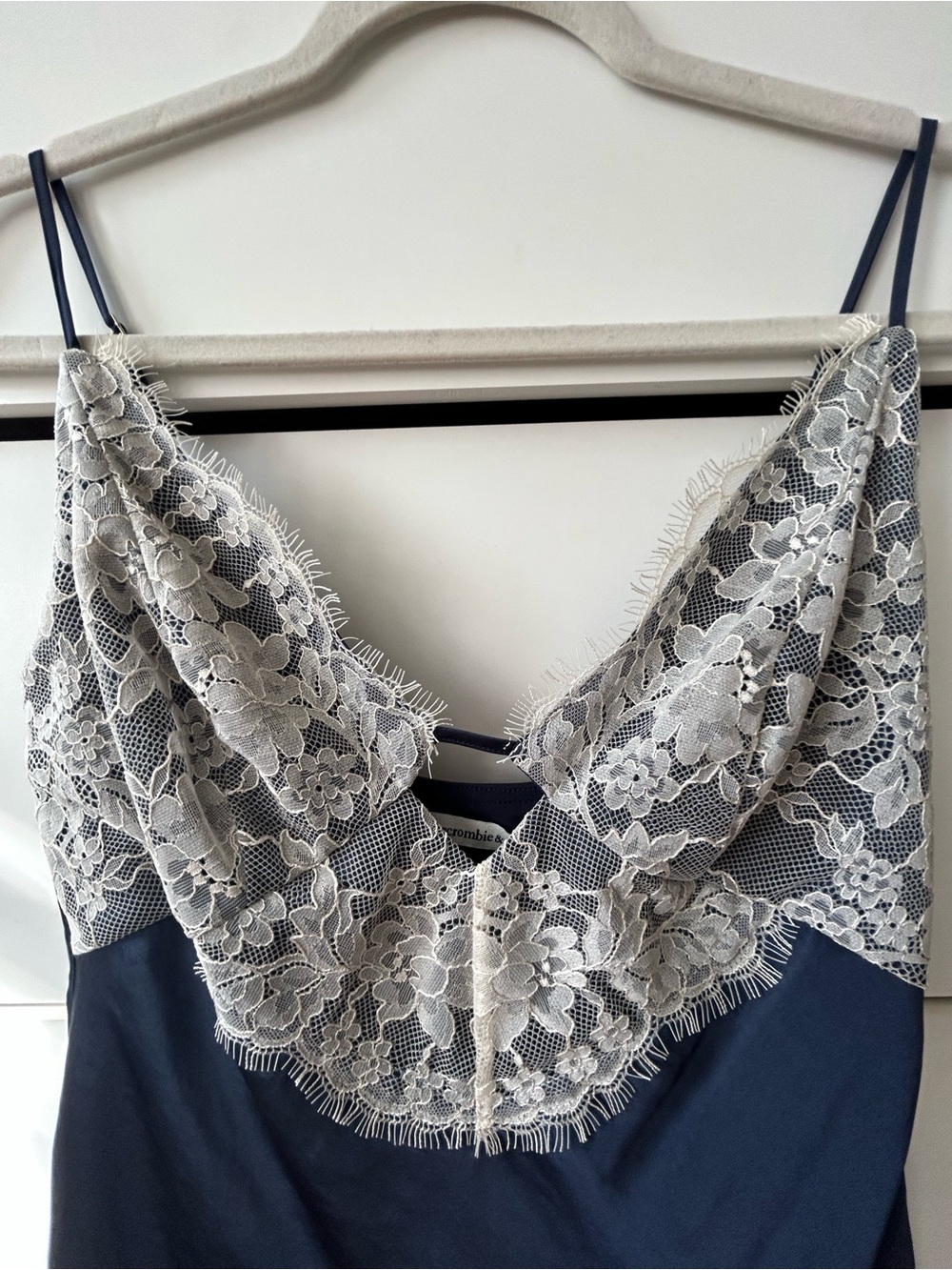 Lace-Trim Slip Dress in Navy blue and Cream - Picture 4 of 4